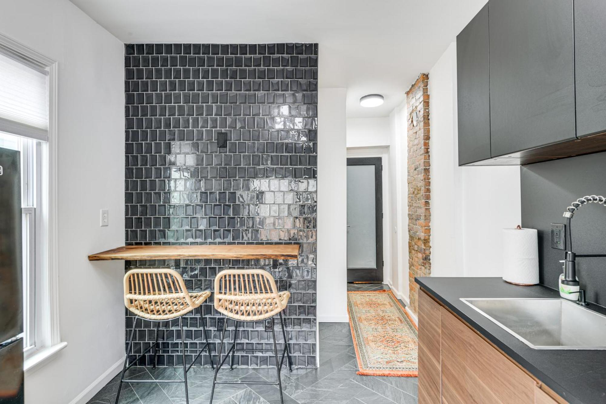 Historic Row House Near Delaware Park Holiday home
